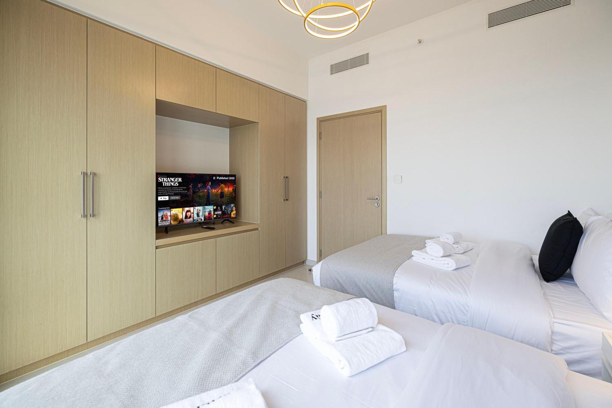 Smartstay At Burj Royale - Full Burj Khalifa View - Brand New Luxury Apartments Dubai Exteriör bild
