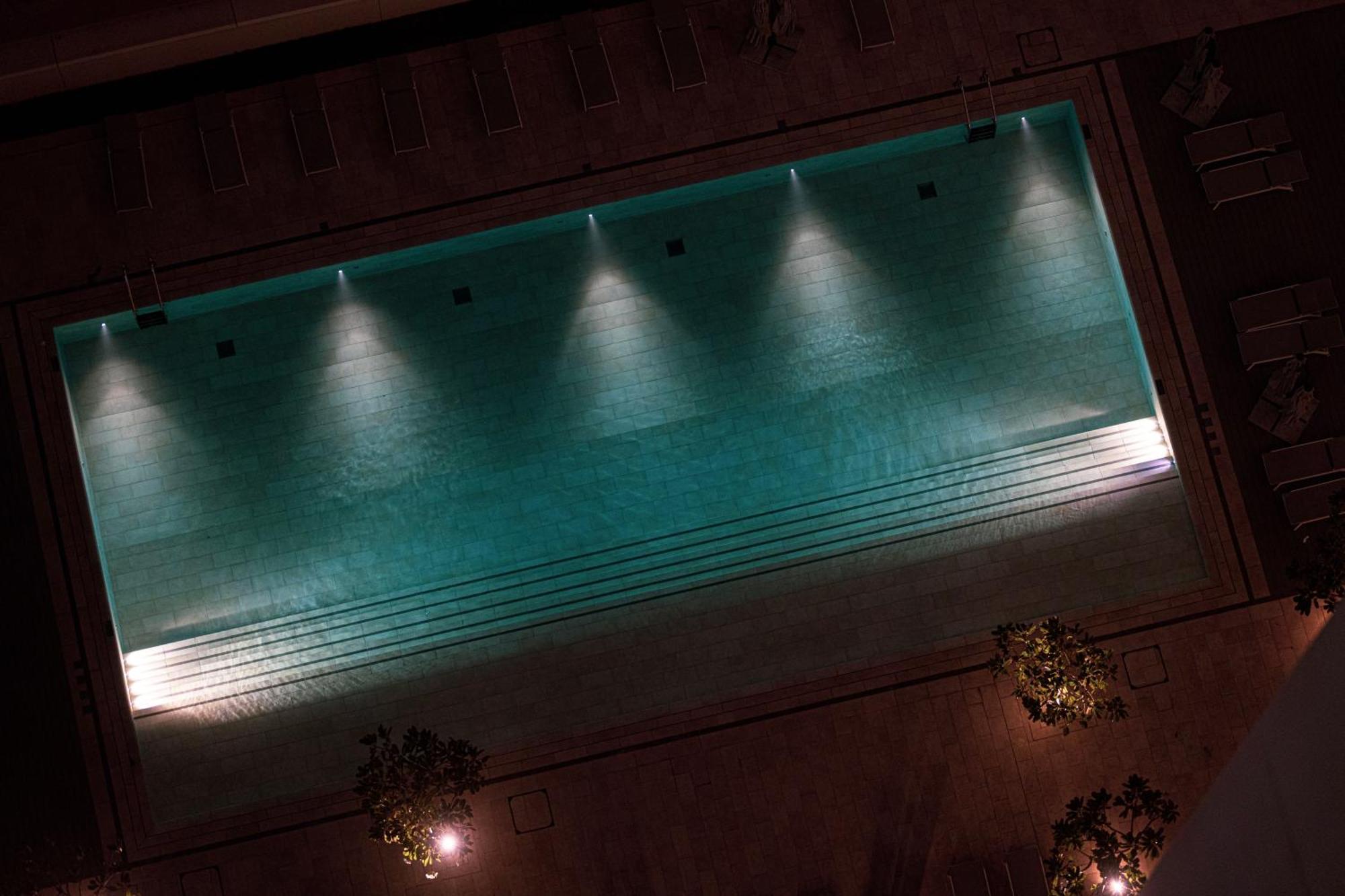 Smartstay At Burj Royale - Full Burj Khalifa View - Brand New Luxury Apartments Dubai Exteriör bild