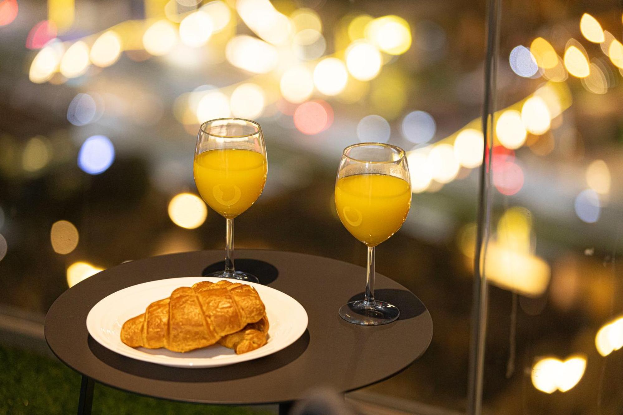 Smartstay At Burj Royale - Full Burj Khalifa View - Brand New Luxury Apartments Dubai Exteriör bild
