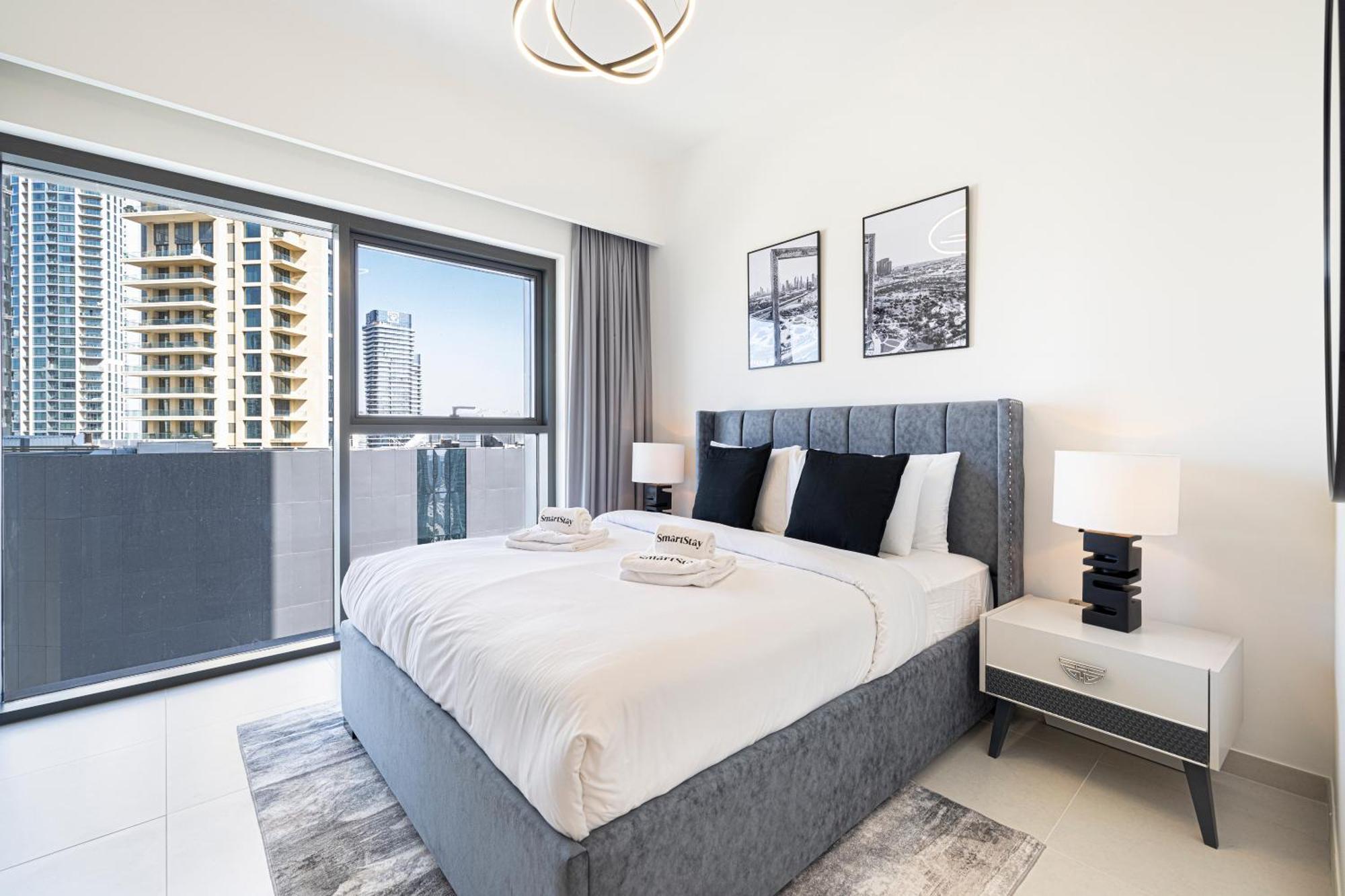 Smartstay At Burj Royale - Full Burj Khalifa View - Brand New Luxury Apartments Dubai Exteriör bild